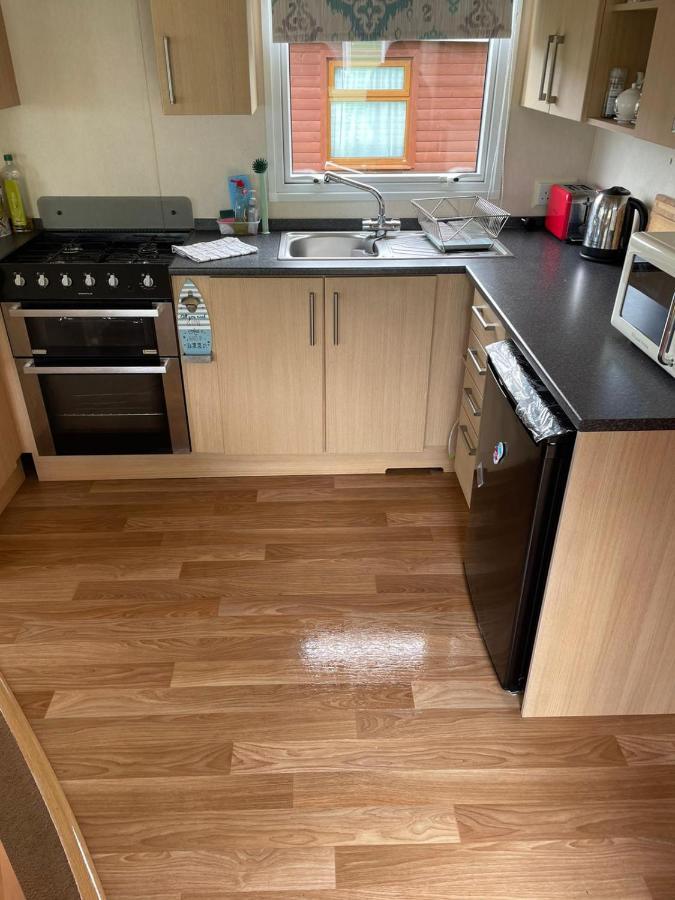 Van Number 123 Beautiful Caravan Sleeps 4 Aberystwyth Dış mekan fotoğraf