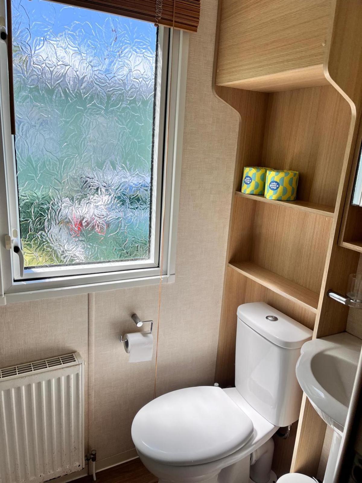 Van Number 123 Beautiful Caravan Sleeps 4 Aberystwyth Dış mekan fotoğraf