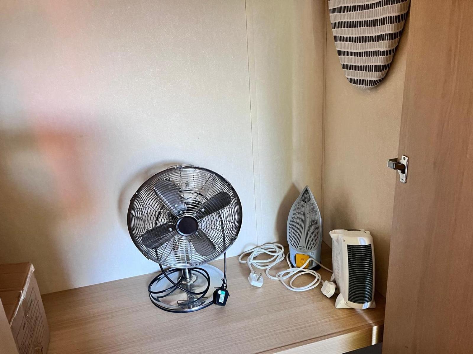 Van Number 123 Beautiful Caravan Sleeps 4 Aberystwyth Dış mekan fotoğraf